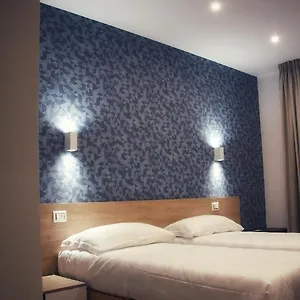 Lumarooms Bed & Breakfast